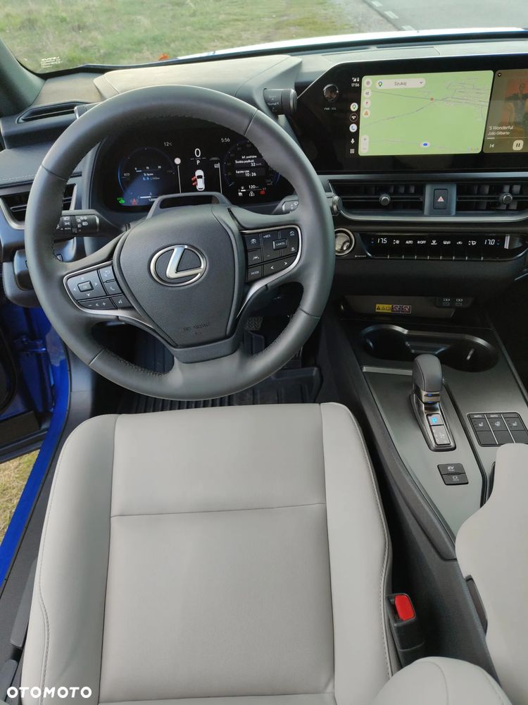 Lexus UX - 11
