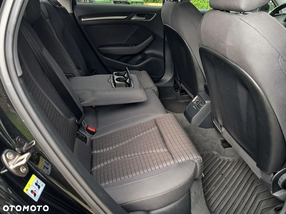 Audi A3 Sportback 2.0 TDI Sport S tronic - 27