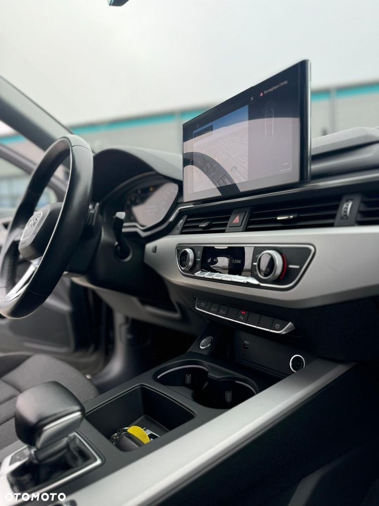 Audi A4 Limousine - 6