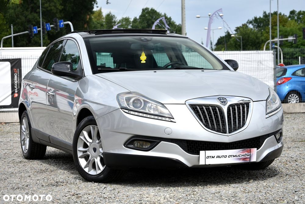 Lancia Delta 1.6 MultiJet 16v Gold - 14