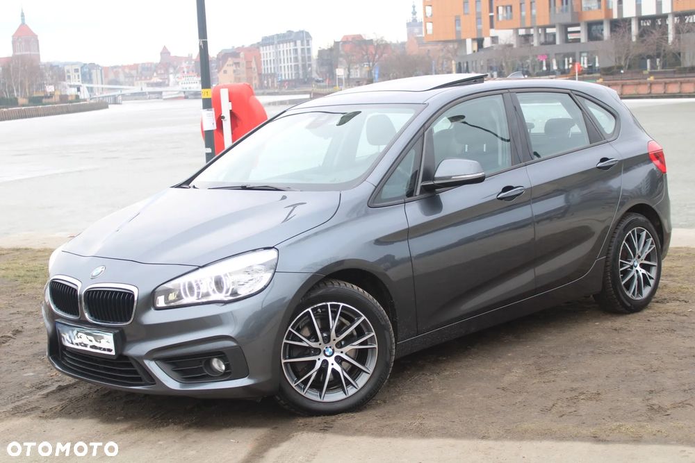 BMW Seria 2 220d xDrive Sport Line - 2