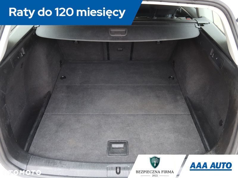 Volkswagen Golf - 15