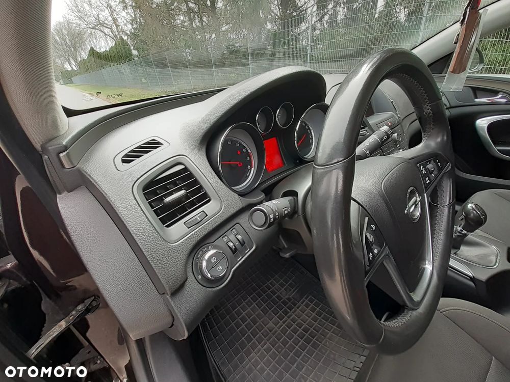 Opel Insignia 1.4 T Cosmo S&S - 17