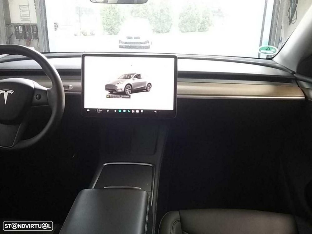 Tesla Model Y Long Range Dual Motor AWD - 5