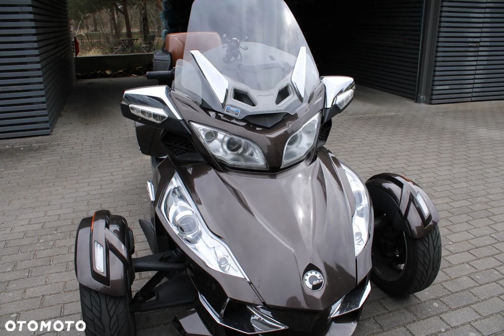 Can-Am Spyder - 4