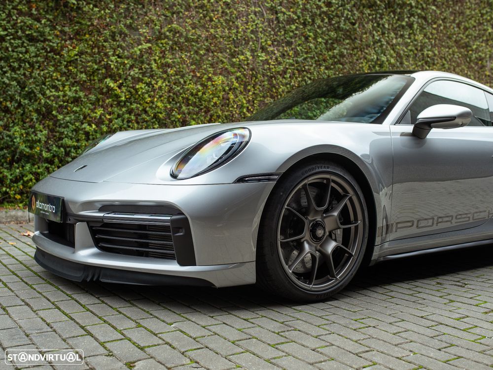 Porsche 911 (992) Turbo 50 Years - 6