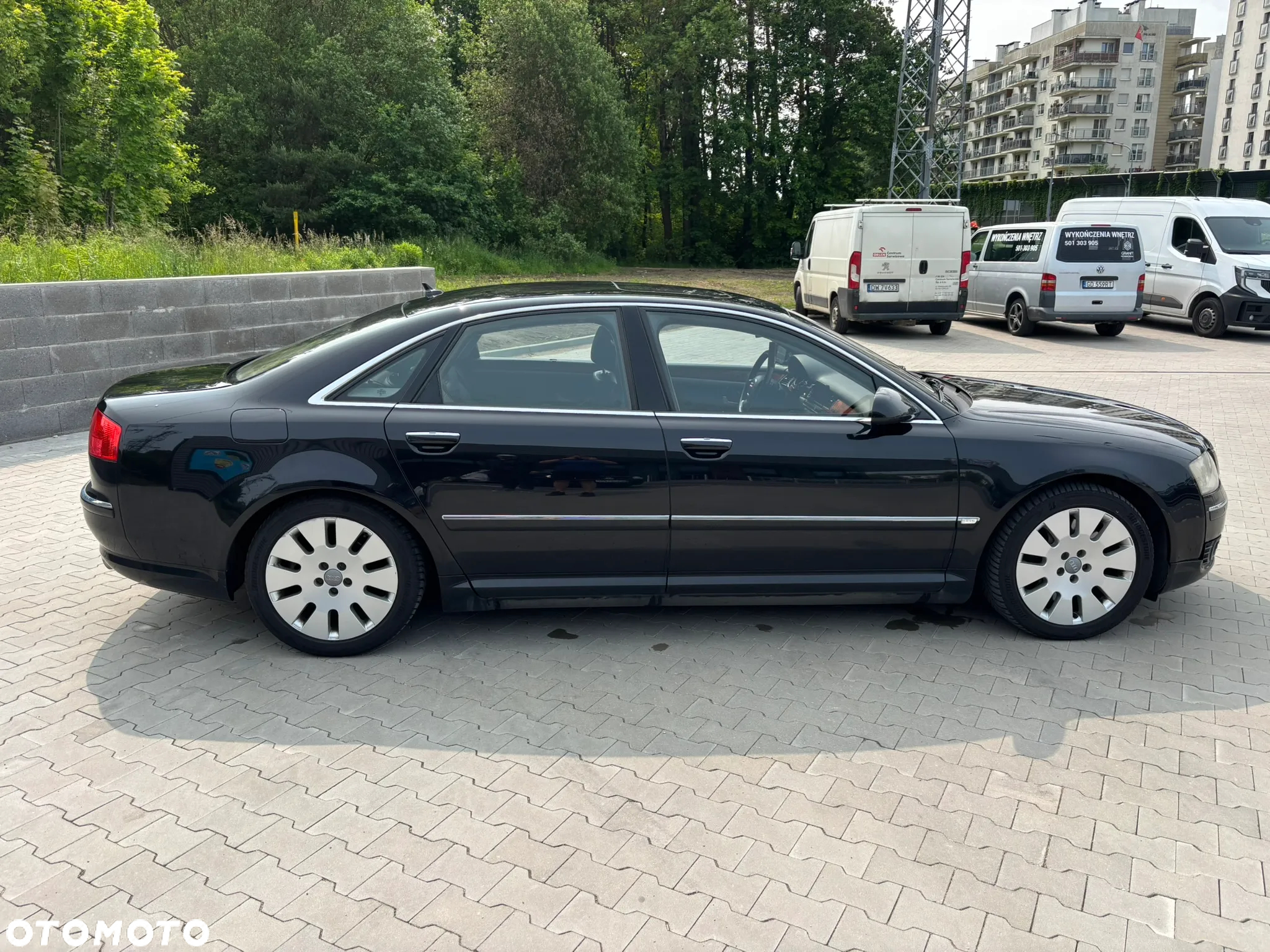 Audi A8 4.2 Quattro - 10