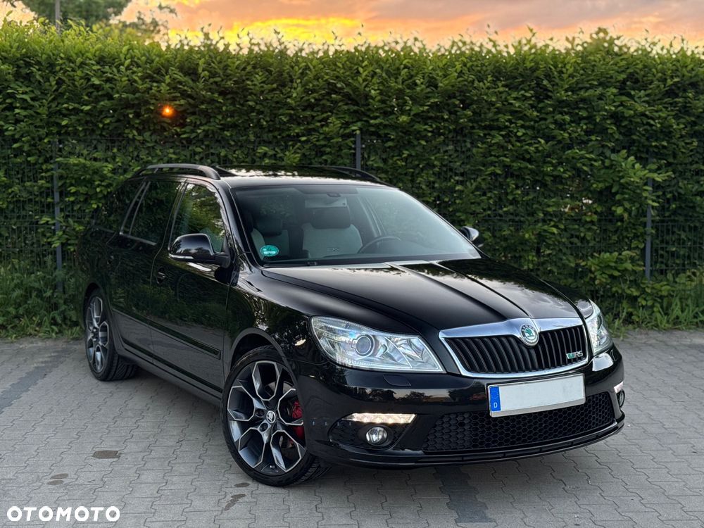 Skoda Octavia 2.0 TDI CR DPF DSG RS - 11