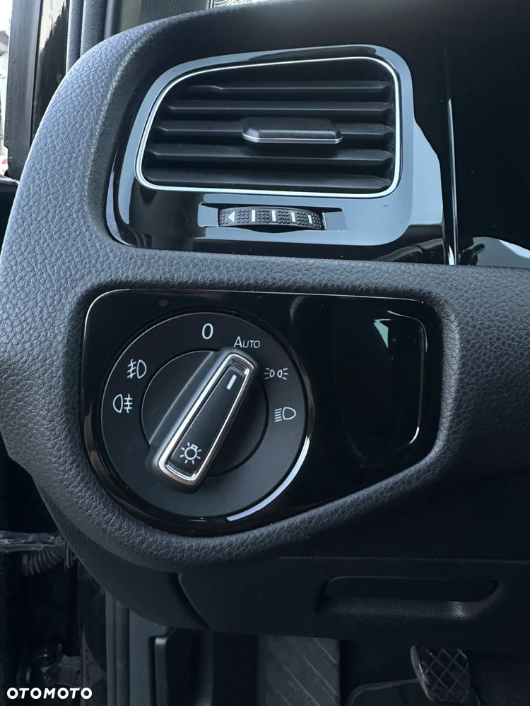 Volkswagen Golf VII 1.4 TSI BMT Highline - 14
