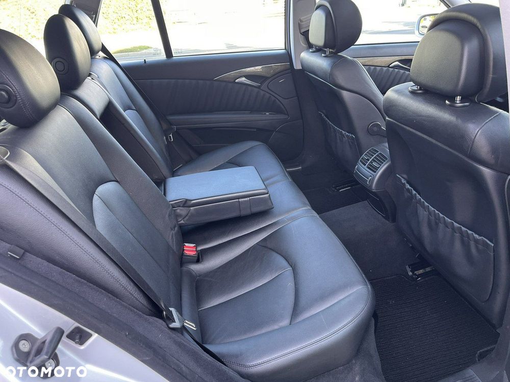 Mercedes-Benz Klasa E 280 CDI 4-Matic Avantgarde - 24