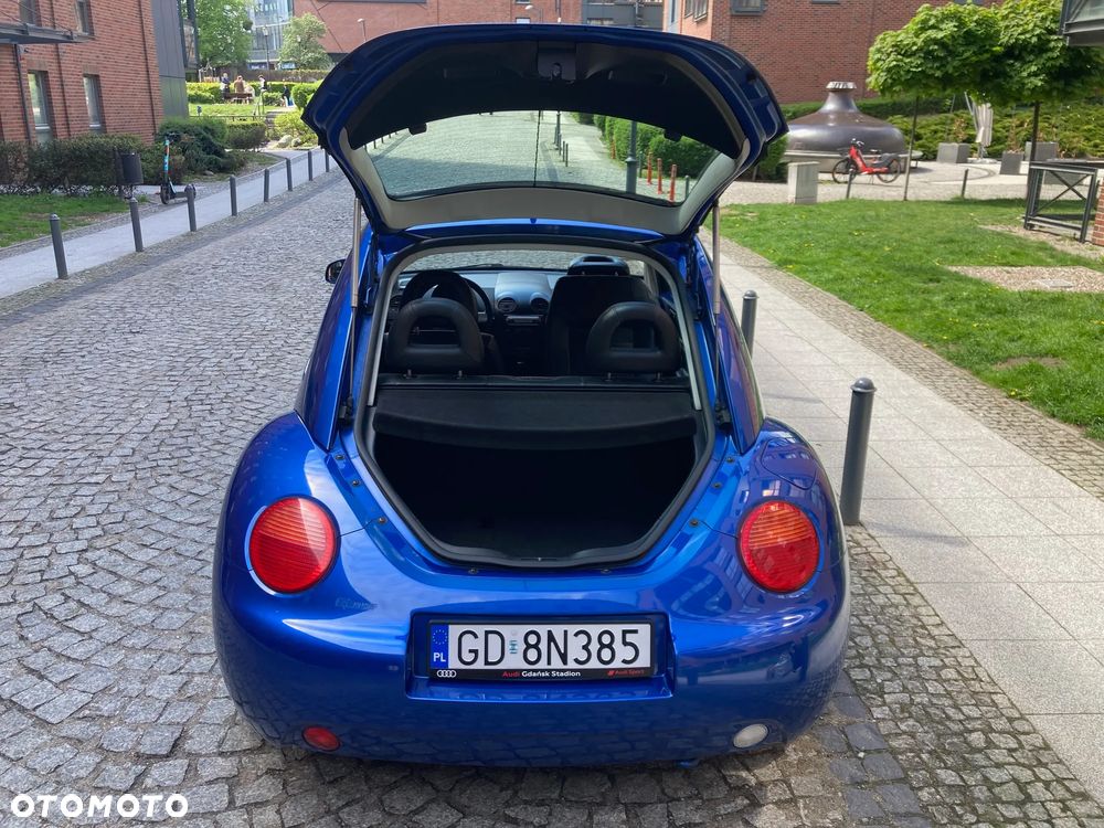 Volkswagen New Beetle - 10