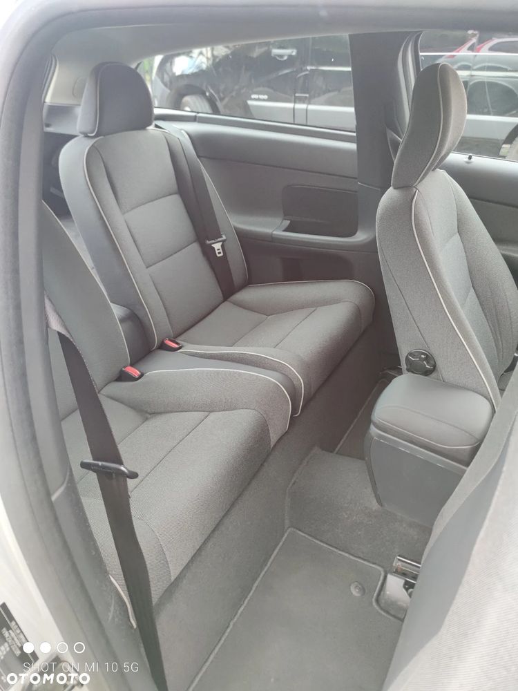 Volvo C30 1.6 Momentum - 10