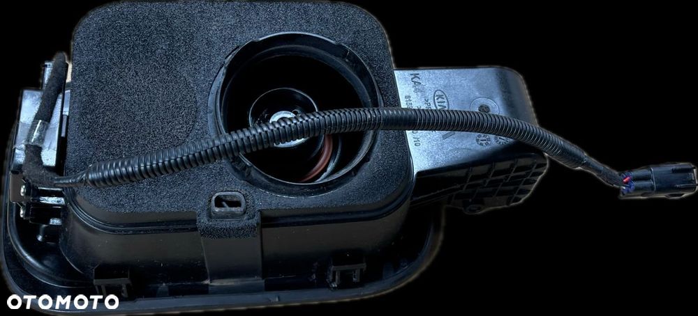 B3 KIA CARNIVAL IV 2020 - KLAPKA WLEWU PALIWA WLEW KOREK 81595-R0000 P2M - 3