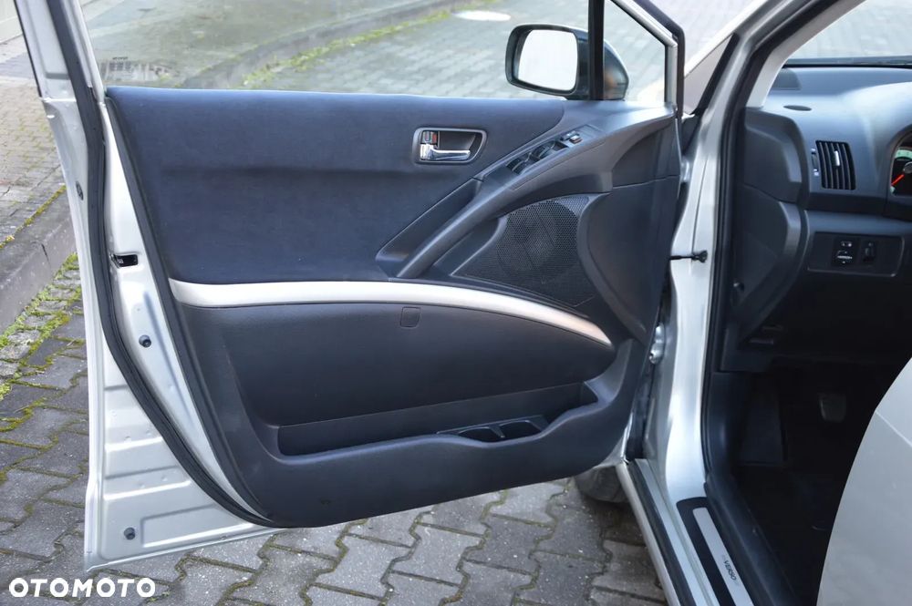 Toyota Corolla Verso 1.6 Sol - 26