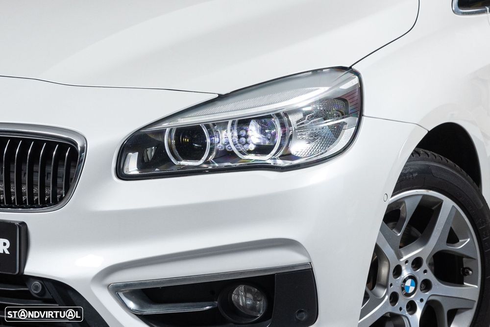 BMW 216 Gran Tourer i 7L Line Luxury - 6