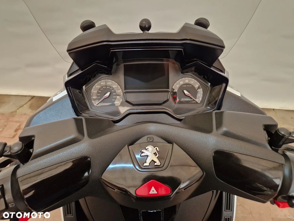 Peugeot Metropolis - 7