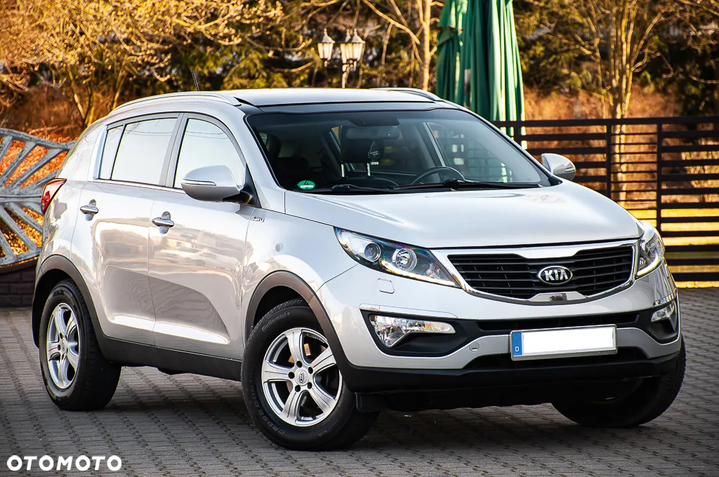 Kia Sportage 2.0 CRDI 4WD Automatik Dream-Team Edition - 7