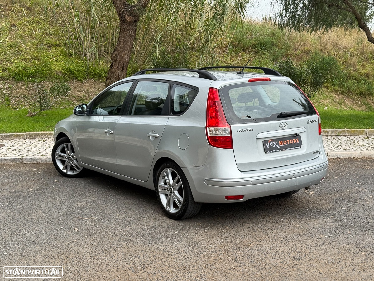 Hyundai i30 CW 1.6 CRDi STyle - 3