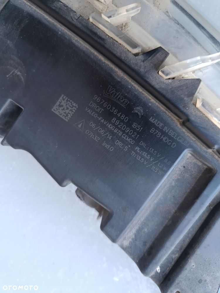 citroen c4 ii gp picasso 13 lampa prawy przód led drl + kostka 9676036480 - 8