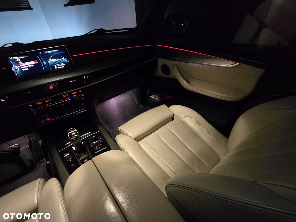 BMW X5 3.5i xDrive - 22