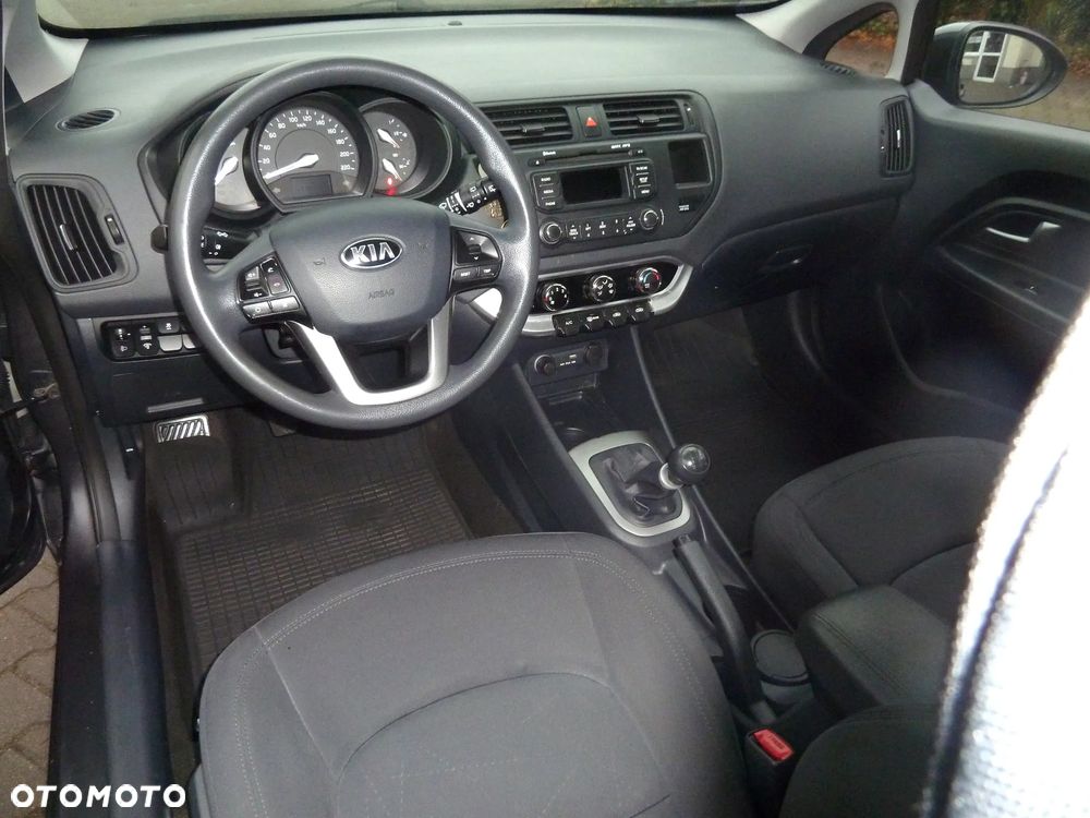 Kia Rio 1.2 L - 15