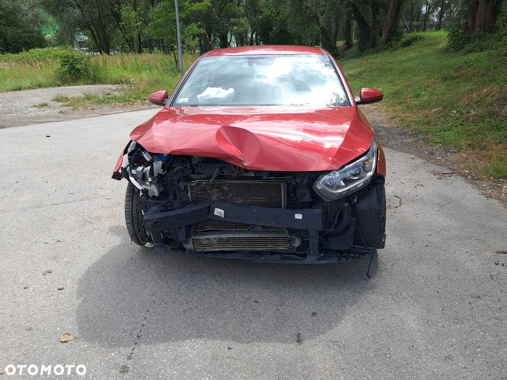 Kia Ceed - 12
