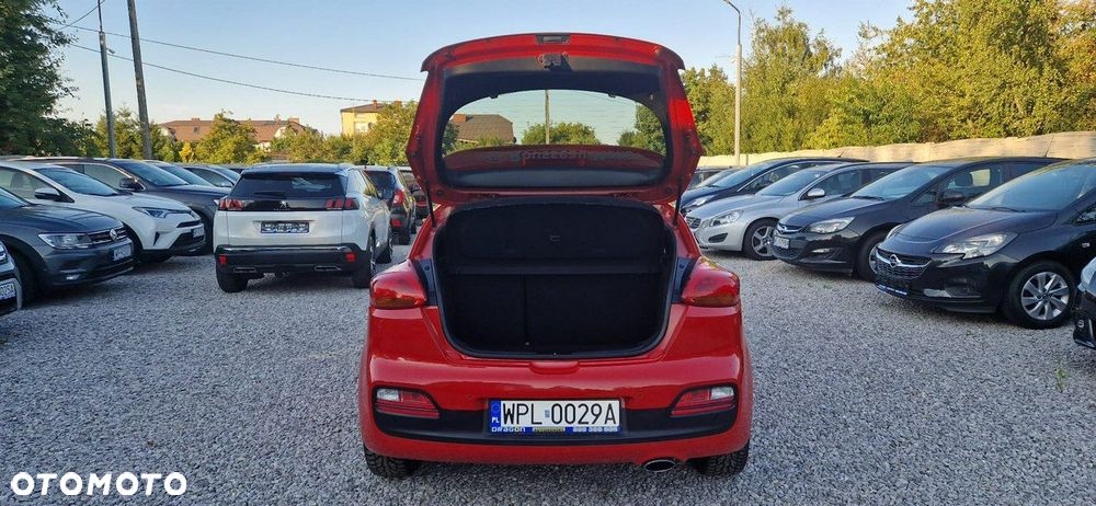 Kia ProCeed - 8