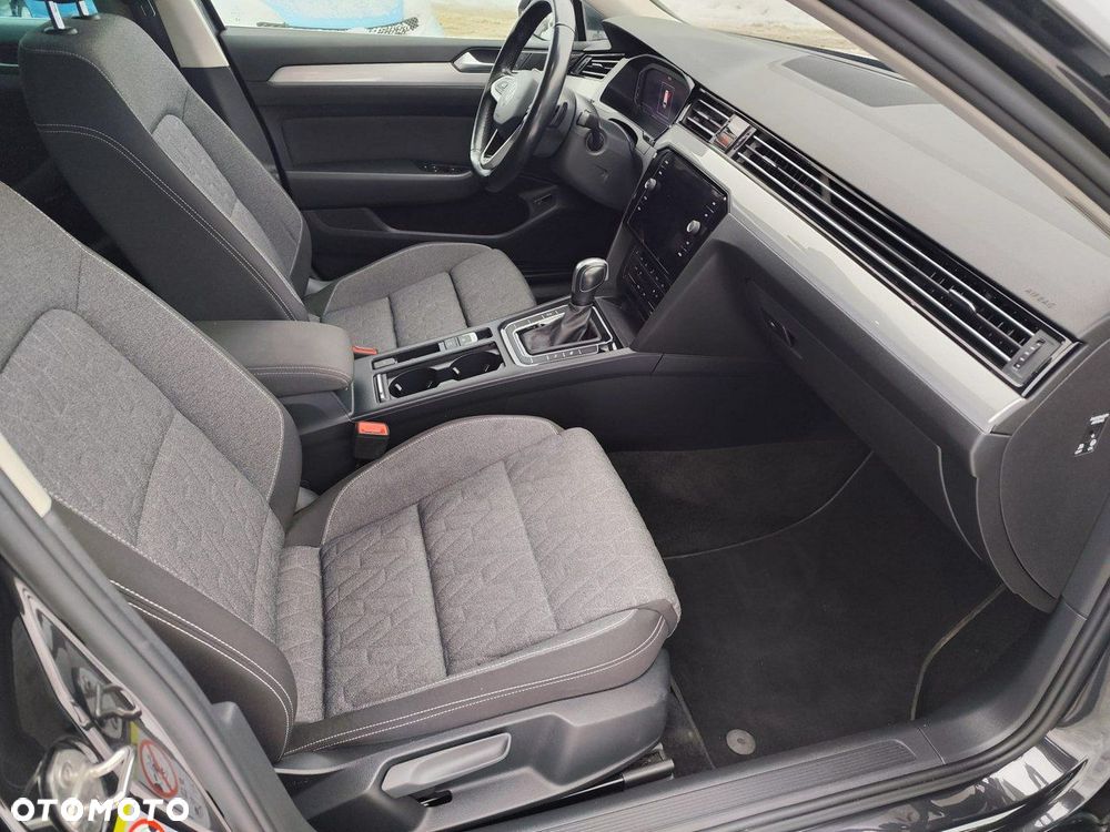 Volkswagen Passat Variant 1.5 TSI EVO Business DSG - 4
