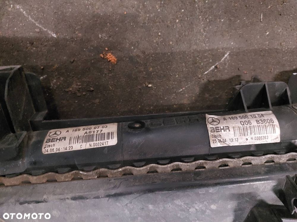CHŁODNICA WODY KLIMATYZACJI WENTYLATORY MERCEDES-BENZ W169 A200 2.0 8V - 4