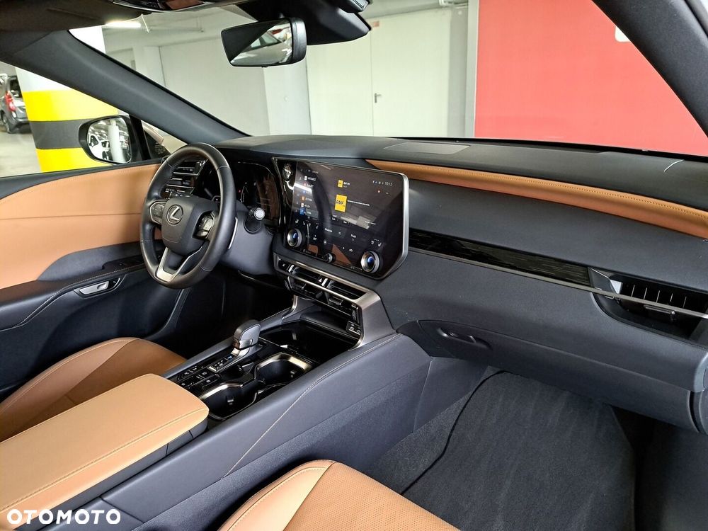 Lexus RX 2024