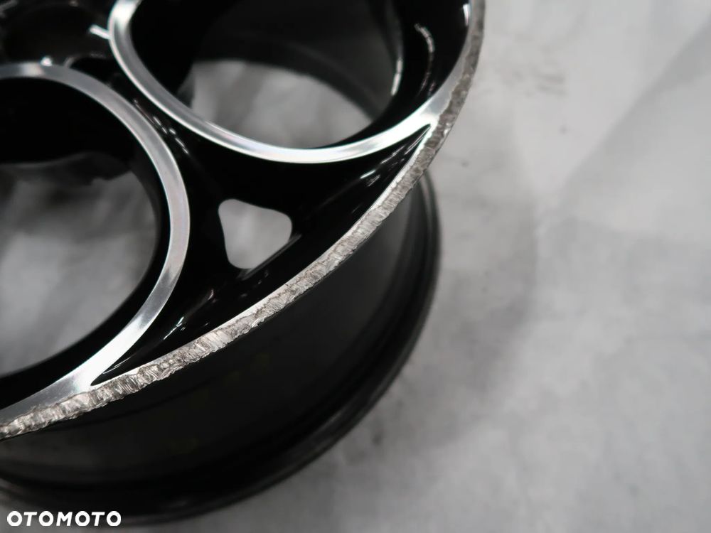 35 Felga Aluminiowa Alfa 156144299 19" - 2