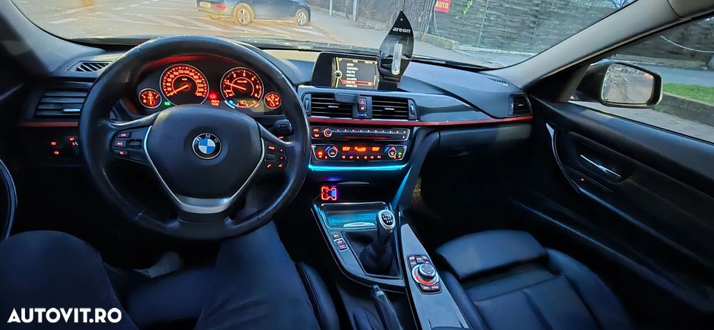 BMW Seria 3 320d - 1