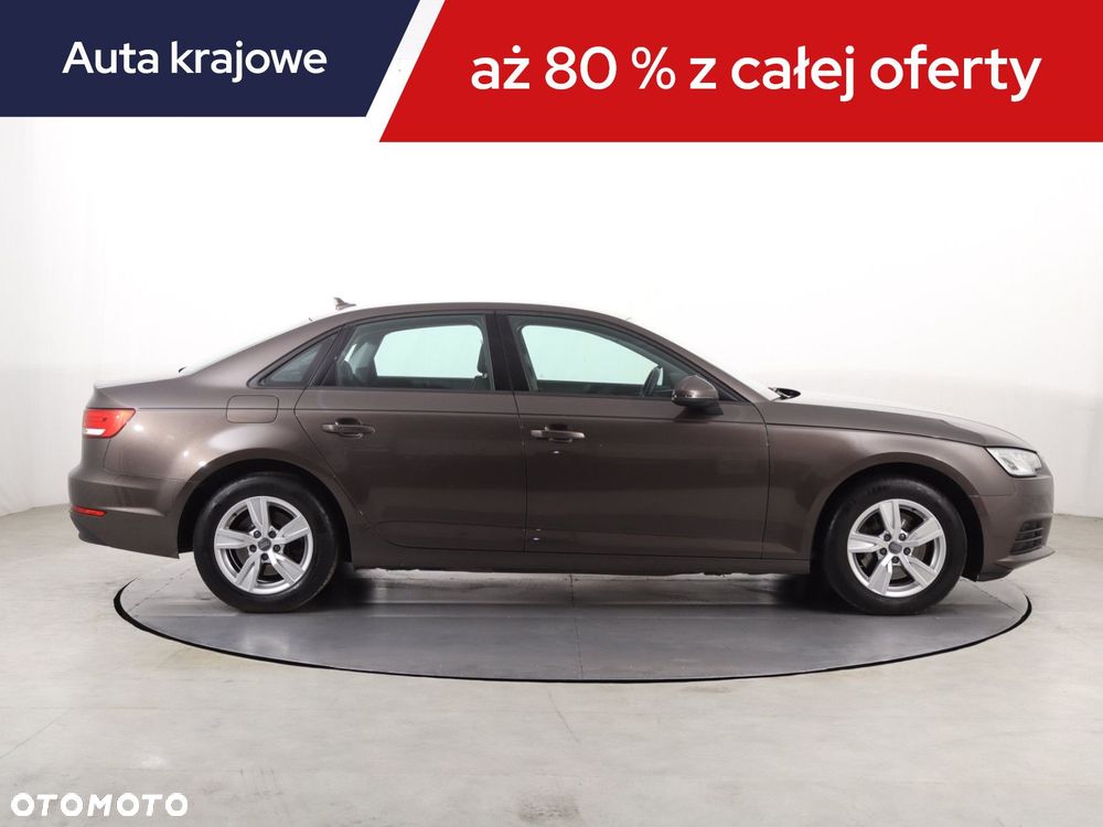 Audi A4 Limousine - 8