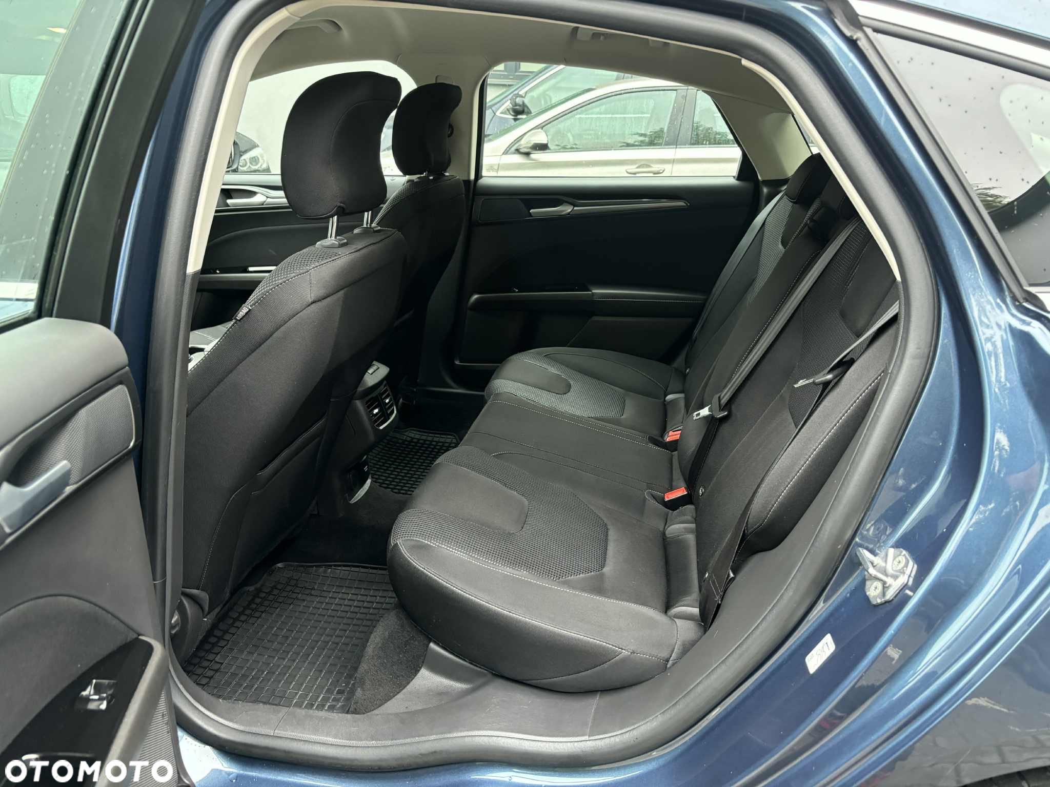 Ford Mondeo 2.0 EcoBlue Titanium - 26