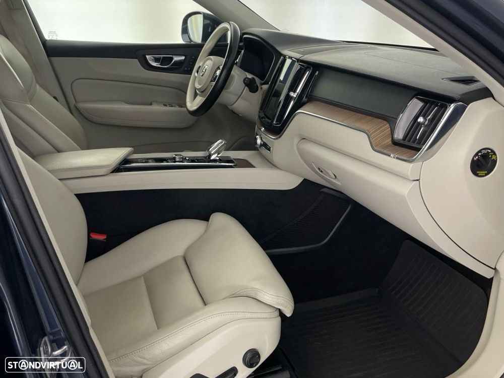 Volvo XC 60 2.0 T8 PHEV Inscription AWD - 23