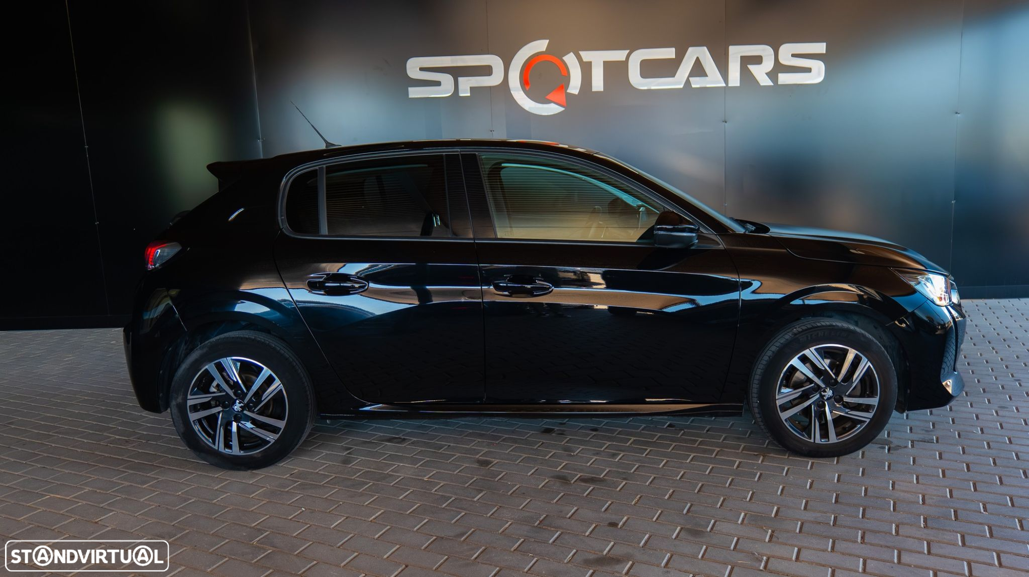Peugeot 208 1.2 PureTech Allure EAT8 - 6