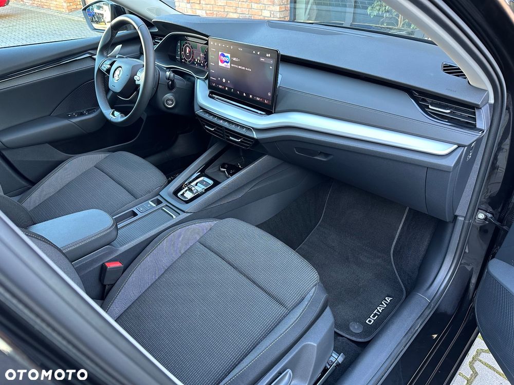 Skoda Octavia 1.5 TSI mHEV DSG Selection - 20