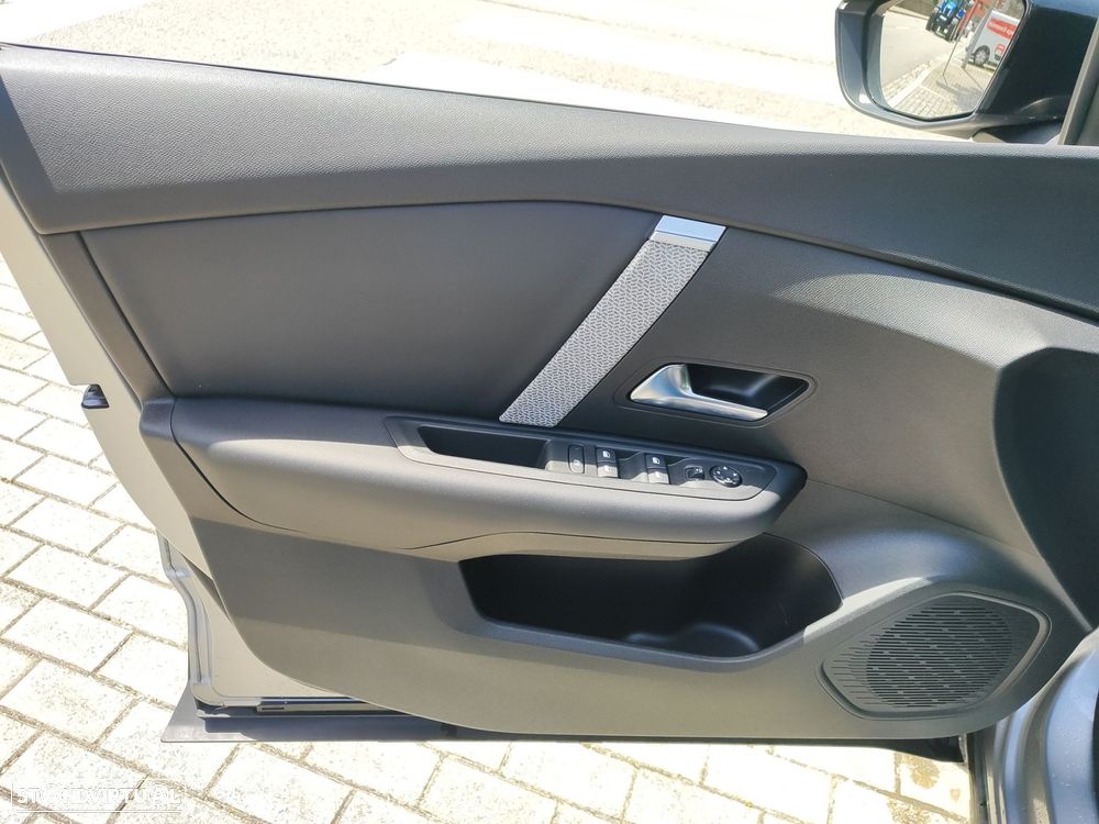 Citroën C4 1.5 BlueHDi Plus EAT8 - 12