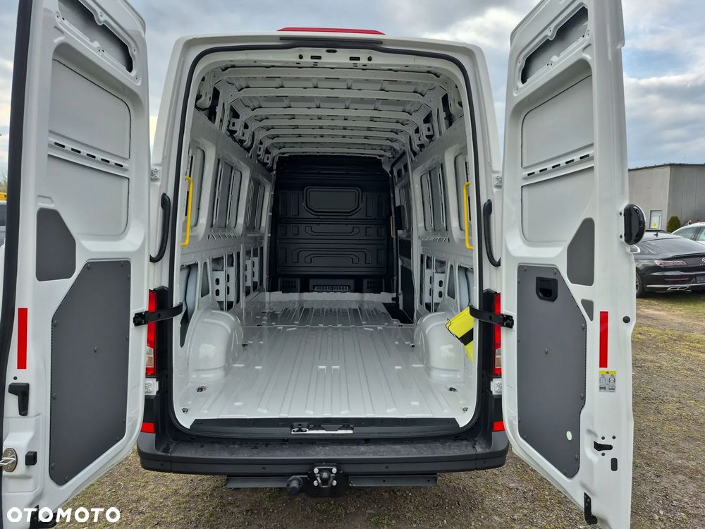 Volkswagen Crafter - 10