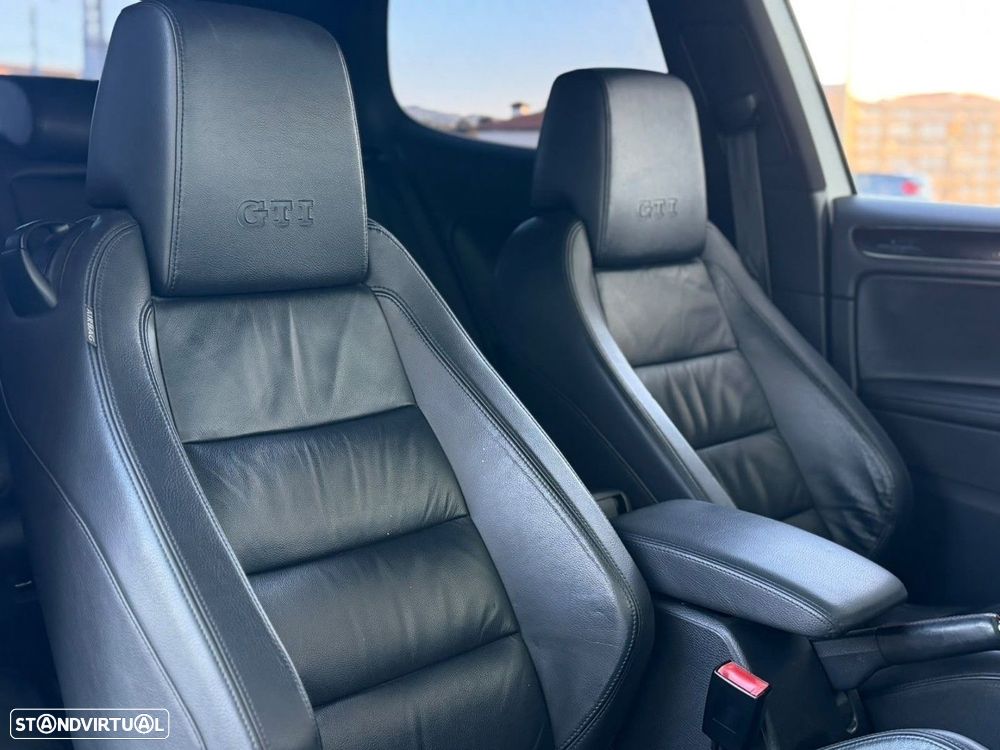 VW Golf 2.0 GTI DSG - 15