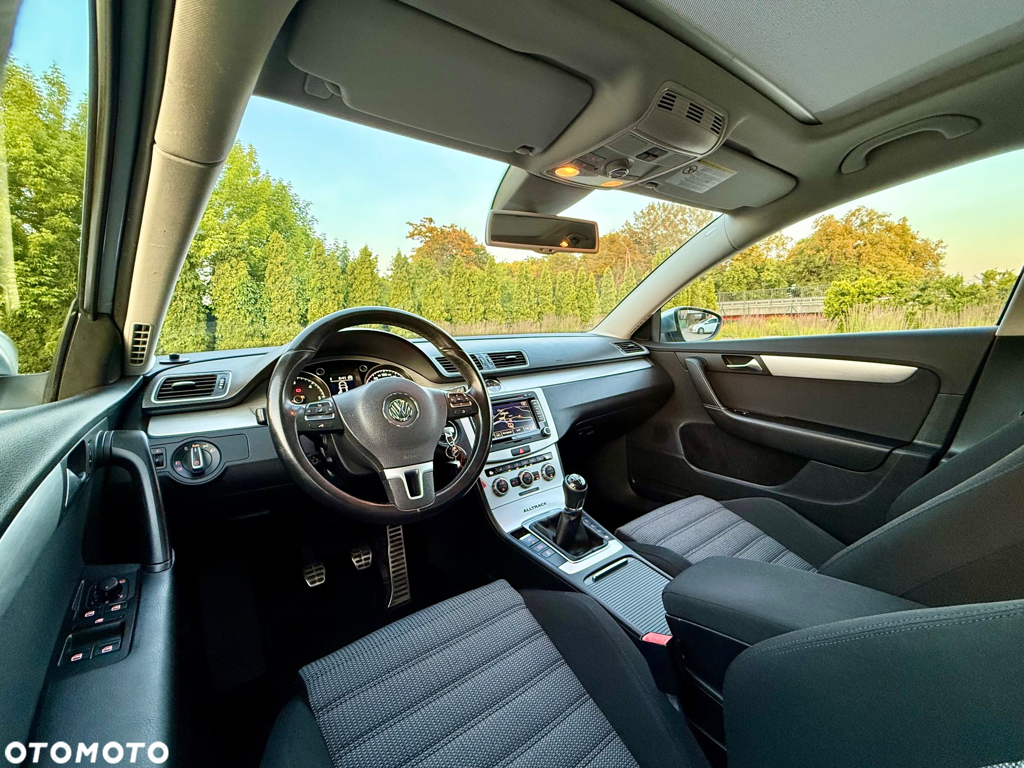 Volkswagen Passat Alltrack 2.0 TDI - 11