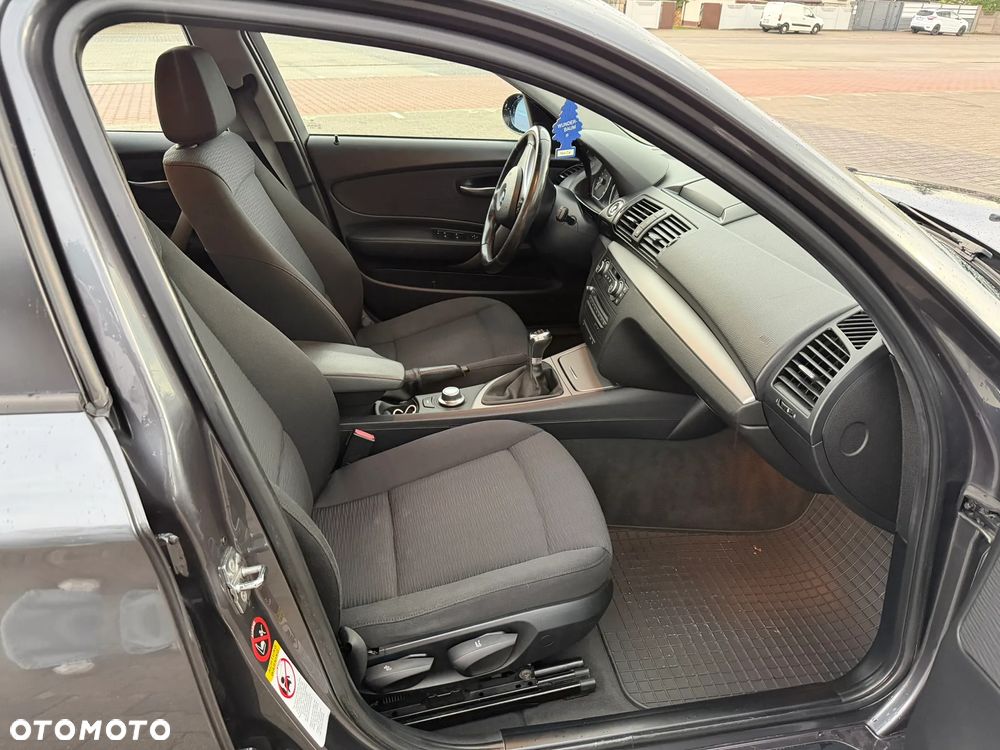 BMW Seria 1 - 27
