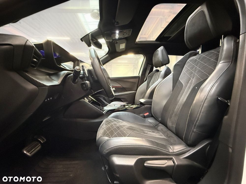 Peugeot 2008 1.2 PureTech GT Line S&S EAT8 - 20