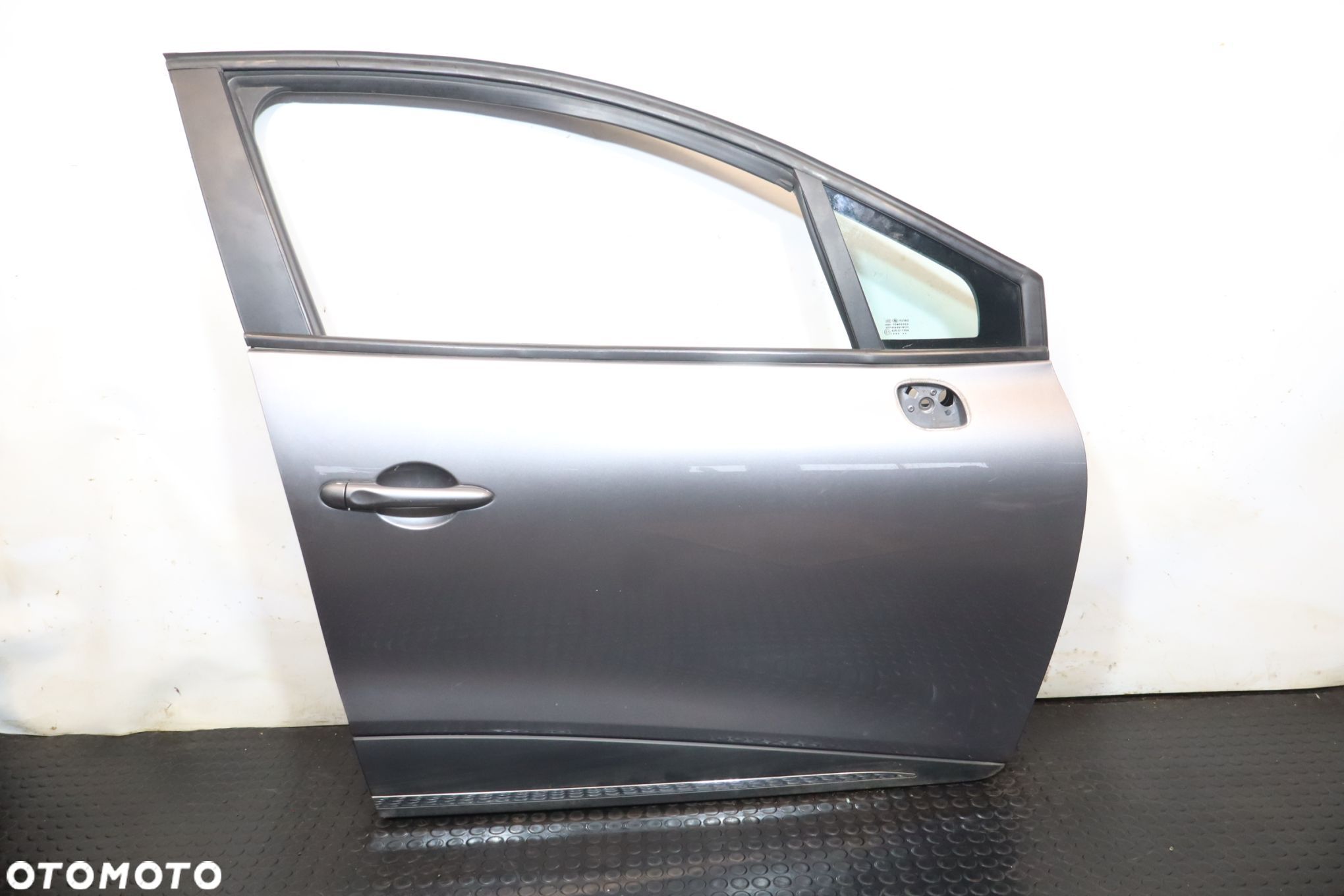 DRZWI PRAWY PRZÓD FORD FOCUS III MK3 HB - 1
