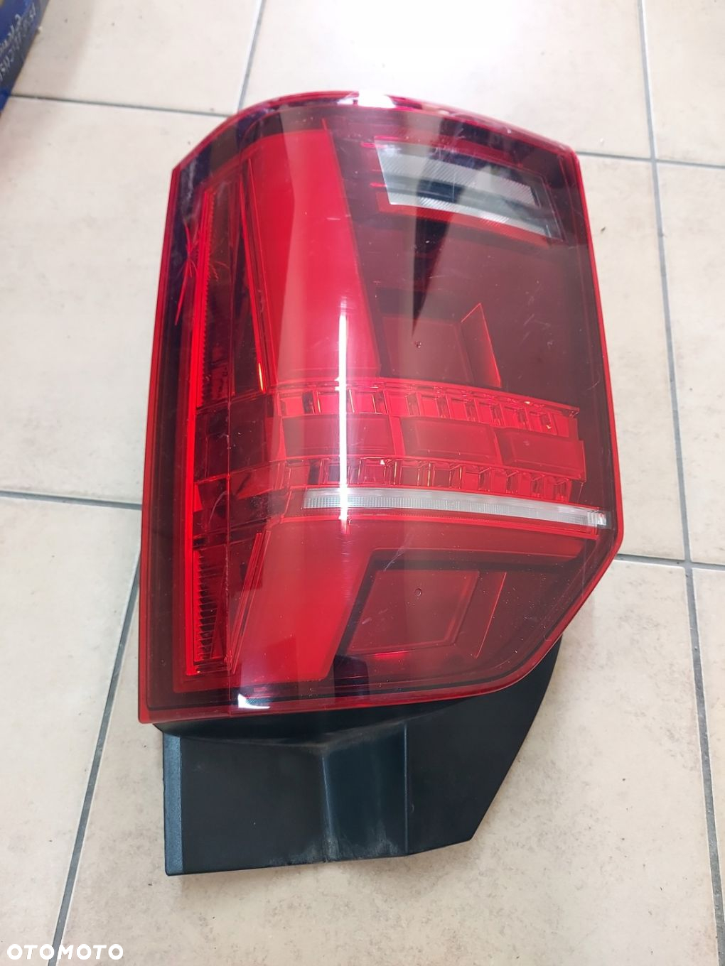 VW MULTIVAN T6.1 LIFT LED LAMPA TYLNA PRAWA 7LA945208B - 6