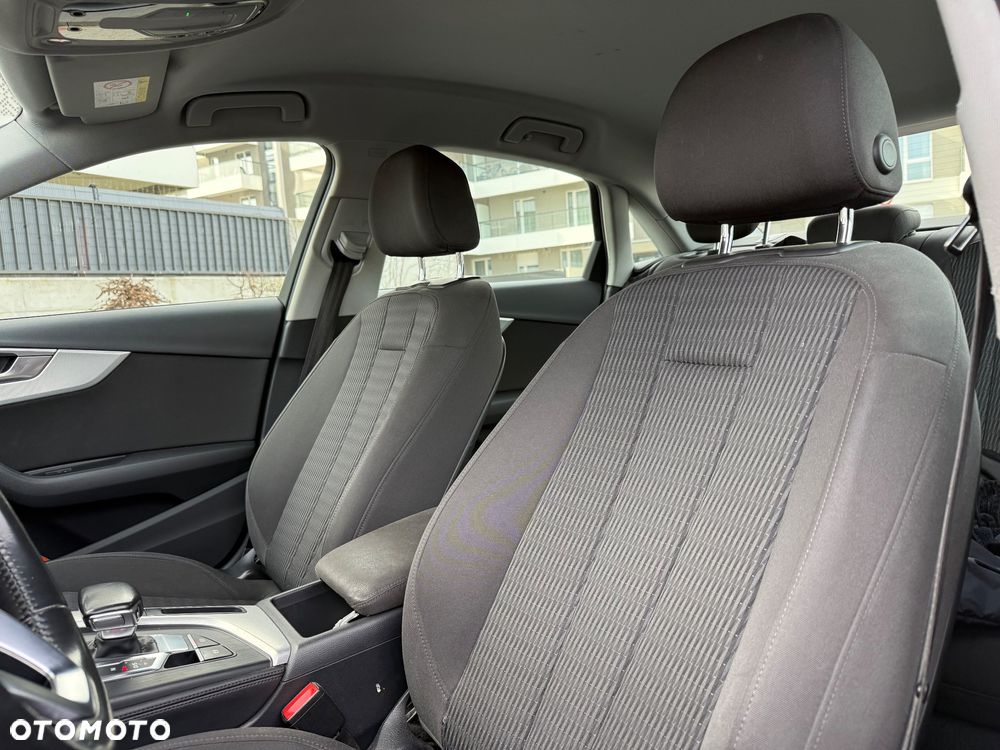 Audi A4 Limousine - 12