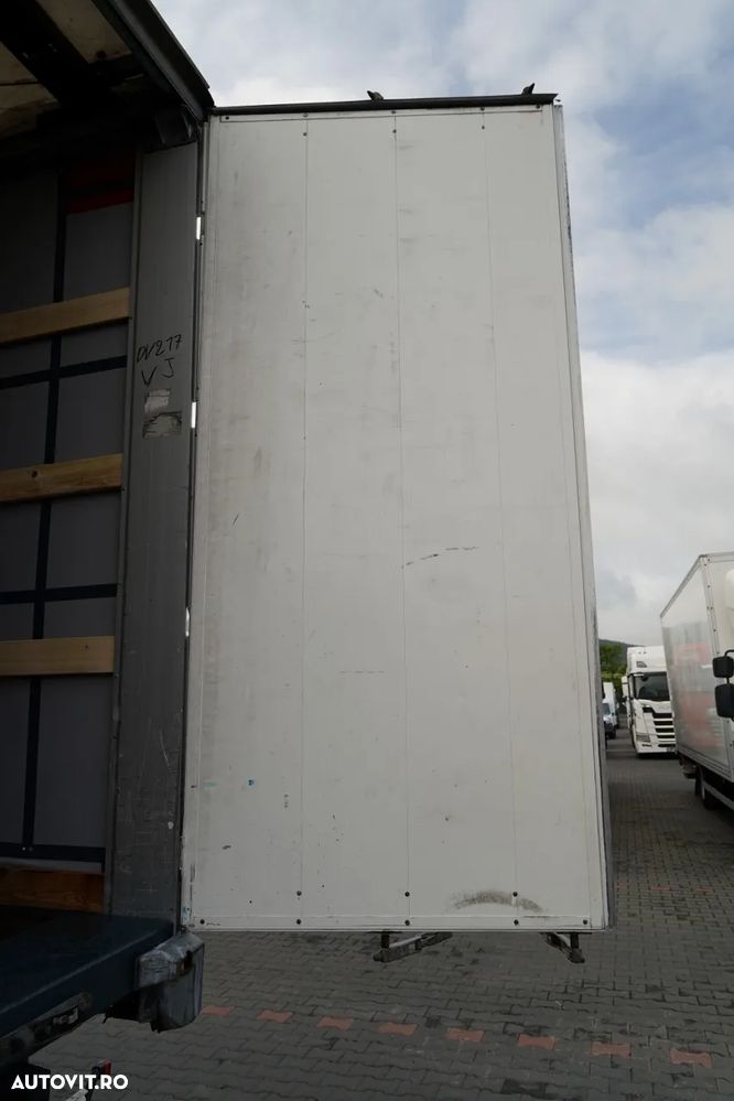 Fruehauf / CORTINĂ / STANDARD / LIFT 2.000 kg / BALCĂ PODEA PUTERNICĂ / AXE SAF - 14