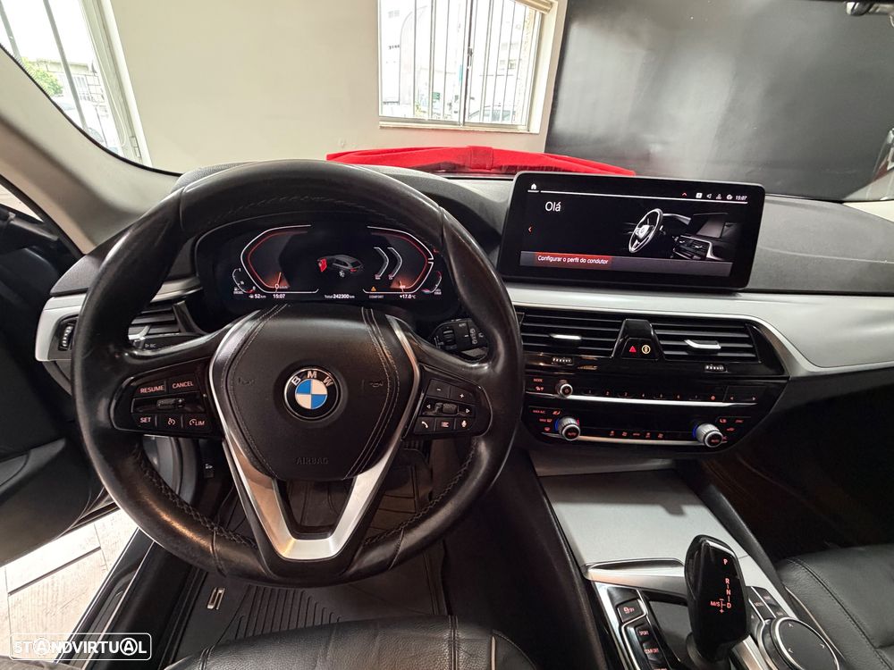 BMW 520 d Aut. Luxury Line - 15
