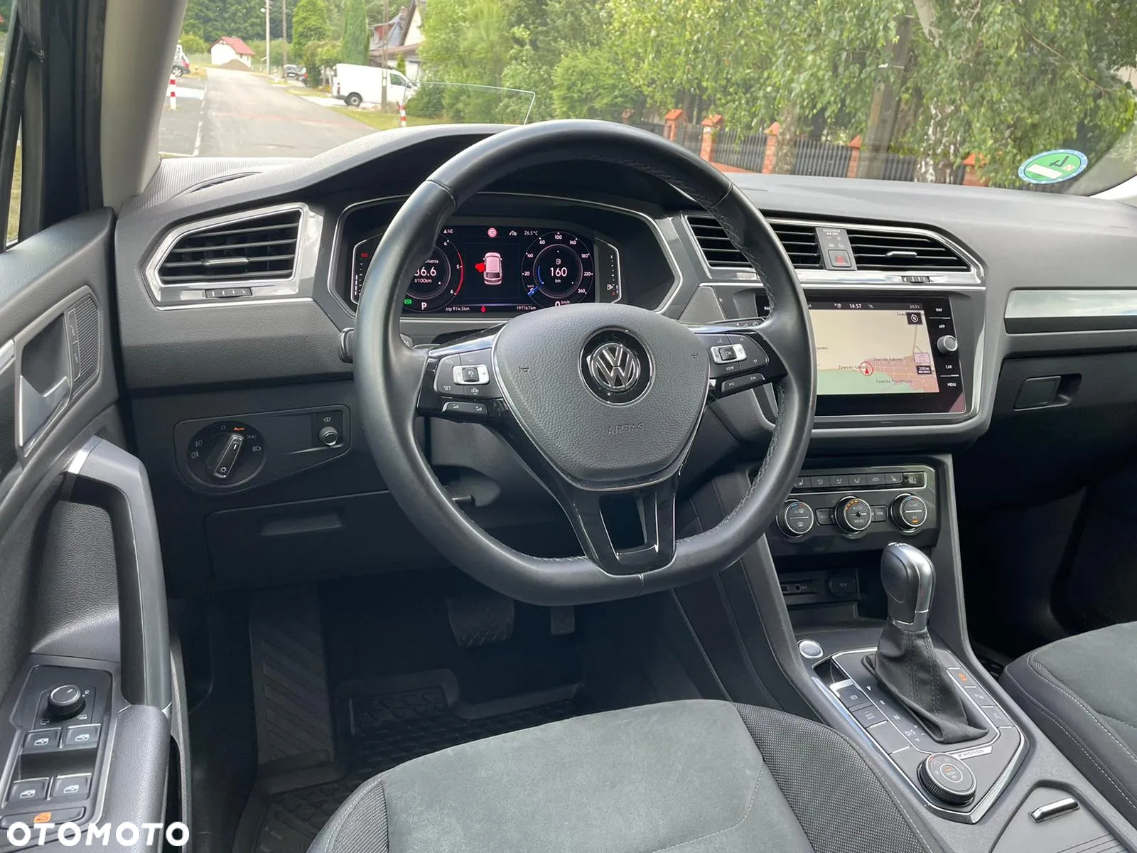 Volkswagen Tiguan Allspace - 16