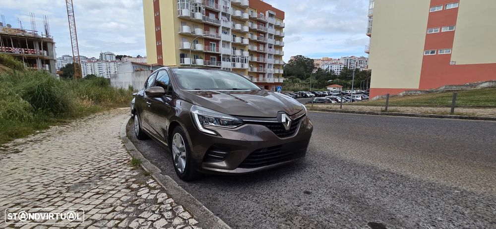 Renault Clio - 10